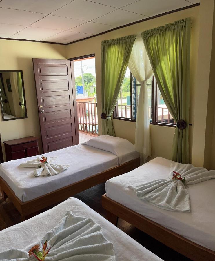 Hotel Sierpe River- Oleaje Sereno Eksteriør bilde